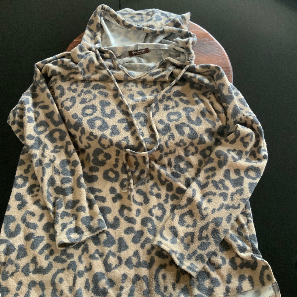 Leopard Hooded Shirt